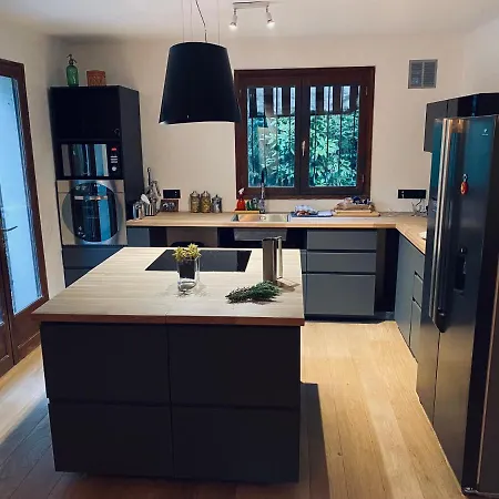 Oak'wood Bed & Breakfast