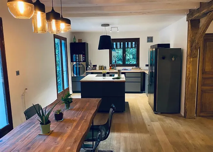 Oak'wood Bed & Breakfast