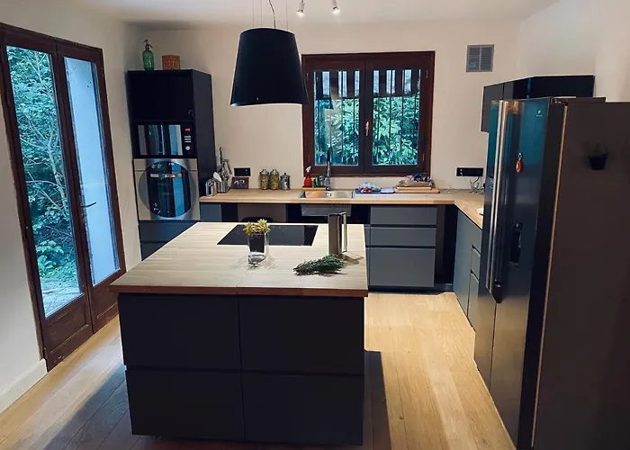 Oak'wood Bed & Breakfast